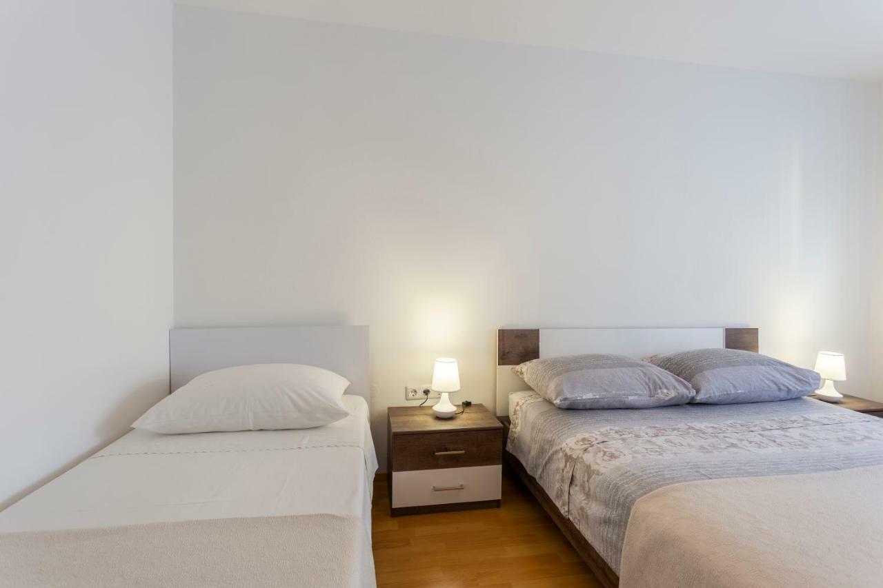Apartment Anna With Free Private Parking Apartment